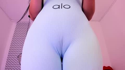 Snapshot of cloehonney chatting on March 8, 12:09 pm cloe online show from March 8, 12:09 pm