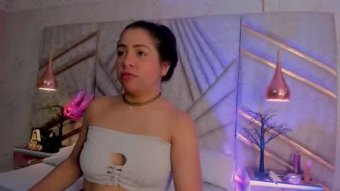 Clohe the wonder online show from March 3, 1:39 pm