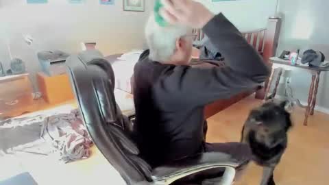 cloudalert62 online show from February 5, 9:18 pm