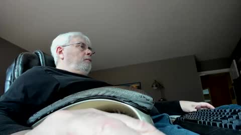 cloudalert62 online show from January 16, 10:25 pm