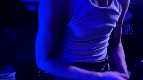 Drew online show from January 7, 1:06 am