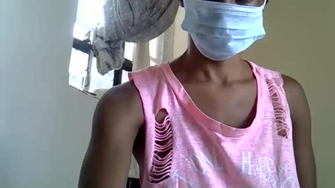 Ella online show from April 10, 9:58 am