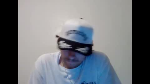 tallhungandcloudy online show from February 26, 3:05 am