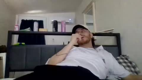 tallhungandcloudy online show from May 8, 11:32 pm