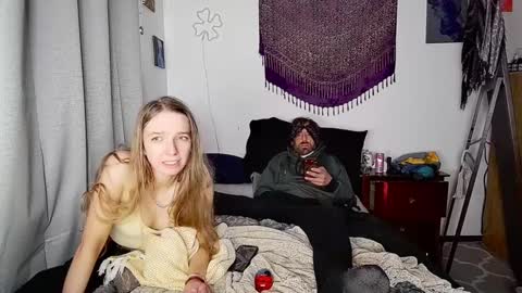 Clover online show from March 31, 4:07 pm