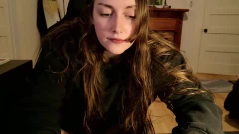 Snapshot of clover_tully chatting on September 26, 5:33 am Clover online show from September 26, 5:33 am
