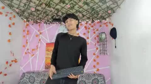 club_latinboys online show from December 5, 6:04 pm