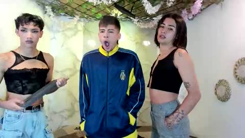 club_latinboys online show from May 16, 12:15 pm