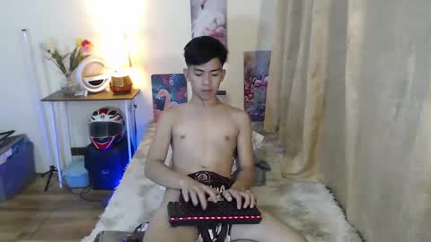 clyde_twinkx online show from February 5, 10:25 pm