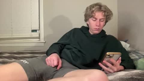 Snapshot of clydeaustin chatting on February 14, 2:08 am Clyde Austin online show from February 14, 2:08 am