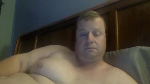 Snapshot of cmachen chatting on December 1, 7:47 pm cmachen online show from December 1, 7:47 pm