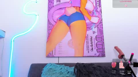 cmila0713 online show from April 4, 12:31 am