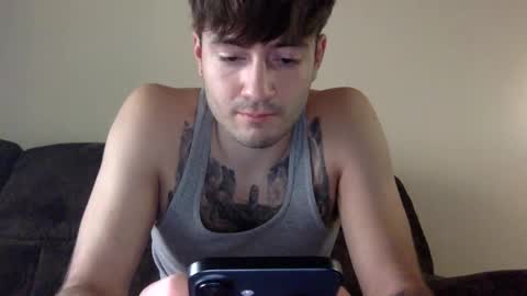 Snapshot of cmjustin_21 chatting on September 23, 6:11 pm cmjustin_21 online show from September 23, 6:11 pm