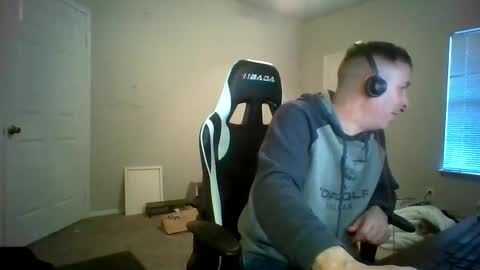 Snapshot of cmypenis chatting on December 8, 3:45 pm Master Bates online show from December 8, 3:45 pm