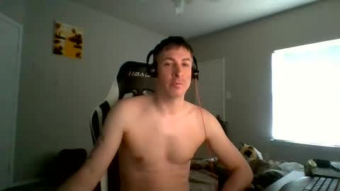 Snapshot of cmypenis chatting on January 20, 9:43 pm Master Bates online show from January 20, 9:43 pm
