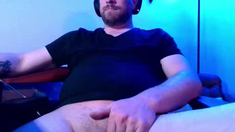 Snapshot of cockarsenal chatting on March 3, 8:53 am cockarsenal online show from March 3, 8:53 am