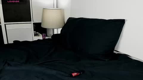 MUSCLE STUD online show from October 16, 10:55 pm