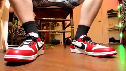 Gorgeous online show from December 4, 4:44 am