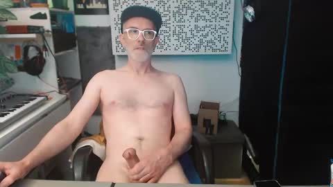 Snapshot of cockrok chatting on December 17, 10:34 am cockrok online show from December 17, 10:34 am