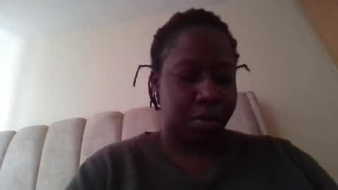 Snapshot of coco_vibes chatting on February 17, 7:27 am Zuri online show from February 17, 7:27 am