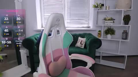 Olivia online show from October 15, 6:35 am