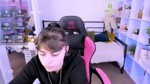 Olivia online show from October 19, 5:52 am