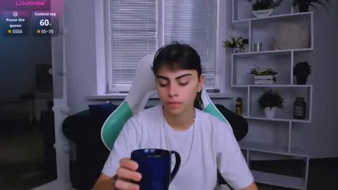 Olivia online show from October 30, 6:48 am