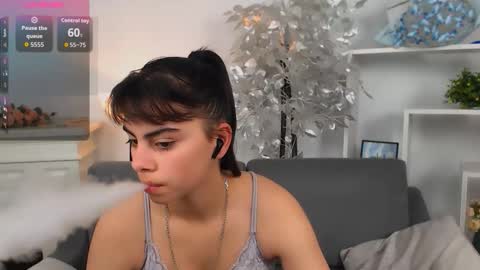 Olivia online show from November 1, 7:10 am