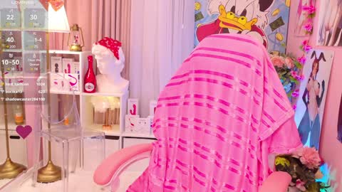 Mia online show from December 19, 3:29 am