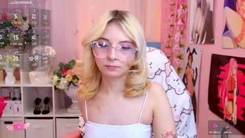 Mia online show from January 16, 7:31 pm