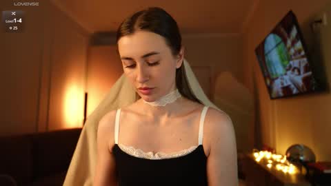 Snapshot of coconutaura chatting on March 20, 7:08 pm Anna online show from March 20, 7:08 pm