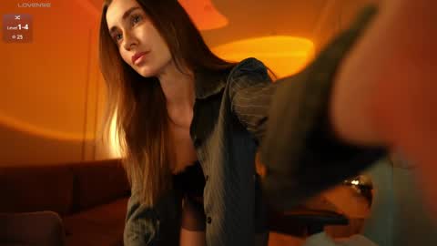 Snapshot of coconutaura chatting on April 2, 6:27 pm Anna online show from April 2, 6:27 pm