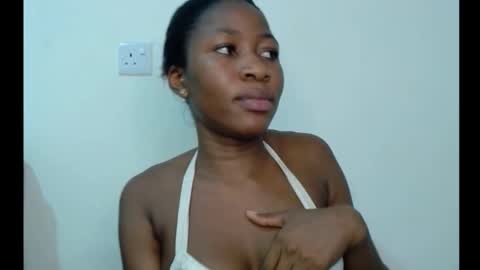 Snapshot of cocopiexx chatting on November 1, 12:40 pm sachi online show from November 1, 12:40 pm