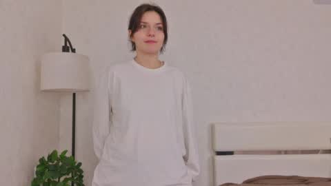 Kim online show from April 2, 7:06 am