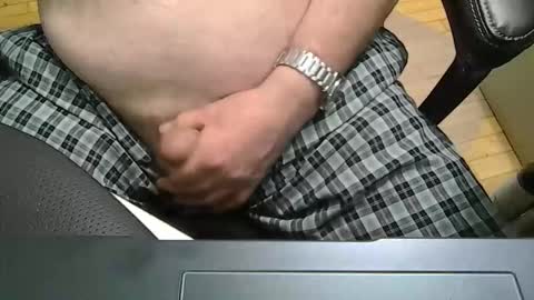 xyz online show from December 1, 3:00 am