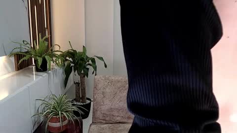 Snapshot of coddy_doll chatting on December 17, 11:33 pm Coddy online show from December 17, 11:33 pm