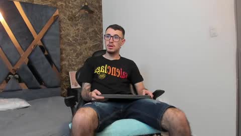 Cody Walker online show from January 28, 5:14 pm