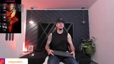 Snapshot of codyywalker chatting on February 19, 5:14 am Cody Walker online show from February 19, 5:14 am