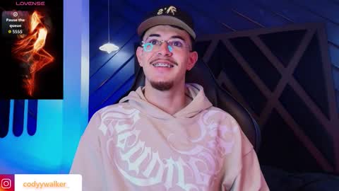 Snapshot of codyywalker chatting on March 29, 5:18 am Cody Walker online show from March 29, 5:18 am