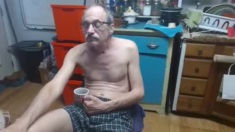 Snapshot of coffee601 chatting on March 31, 11:43 am coffee601 online show from March 31, 11:43 am