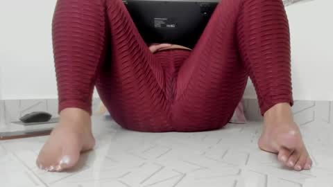 laurita online show from December 21, 3:36 am