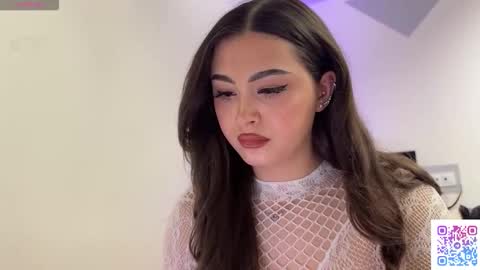 Yumi online show from March 5, 9:11 pm