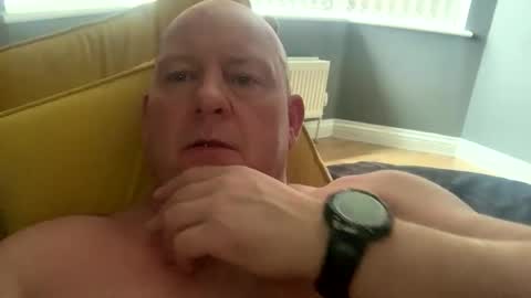 Snapshot of col4nows chatting on October 15, 9:53 am col4nows online show from October 15, 9:53 am