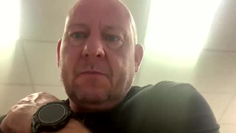 Snapshot of col4nows chatting on October 24, 9:17 am col4nows online show from October 24, 9:17 am