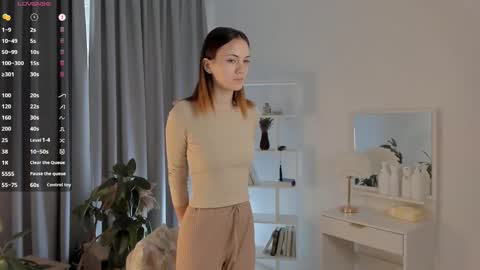 Snapshot of colbymcroberts chatting on September 11, 1:17 am Carry online show from September 11, 1:17 am