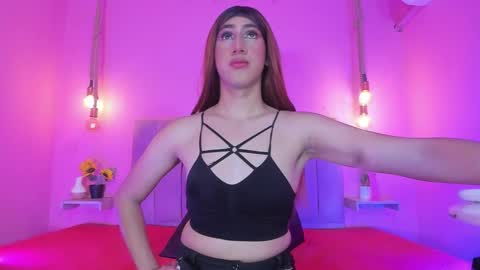         online show from October 22, 12:05 pm