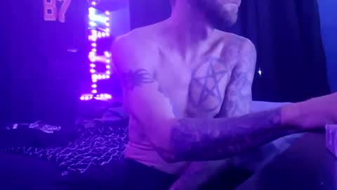 colevan2390 online show from November 17, 10:54 am