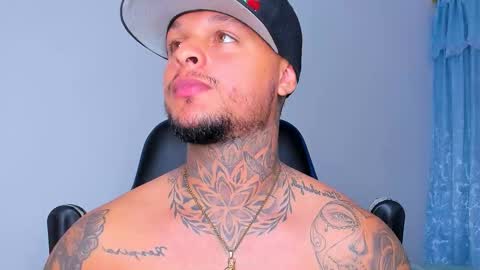 colin_fox1 online show from March 20, 2:38 am