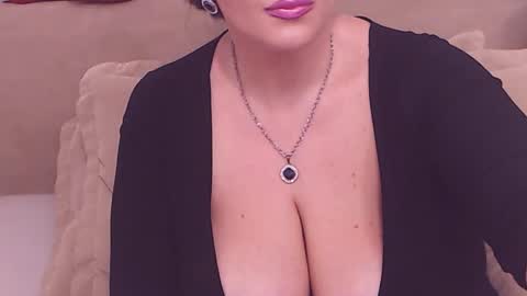 Maddison online show from January 5, 7:17 am