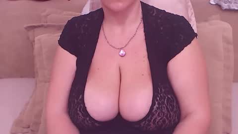 Maddison online show from February 2, 5:42 am